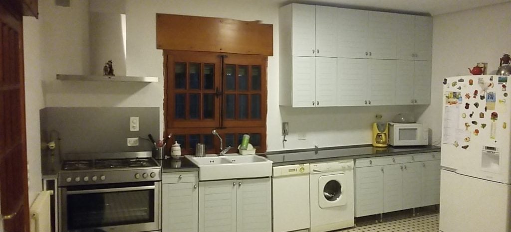 Pintura de cocina. Trabajo de empresa de pintura Novadecora. Servicios de pintura y renovación en Madrid. Pintura de cocina en Madrid