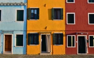 matthaeus-hew8vAvvvz4-unsplash Fachadas de colores